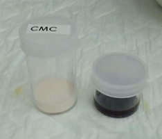 Gambar 12. CMC Na dan Ekstrak Herbal yang digunakan