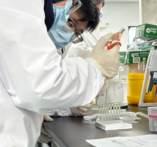 Gambar 45. Proses pengambilan reagent dengan stop dua dan aspirasi dengan stop satu